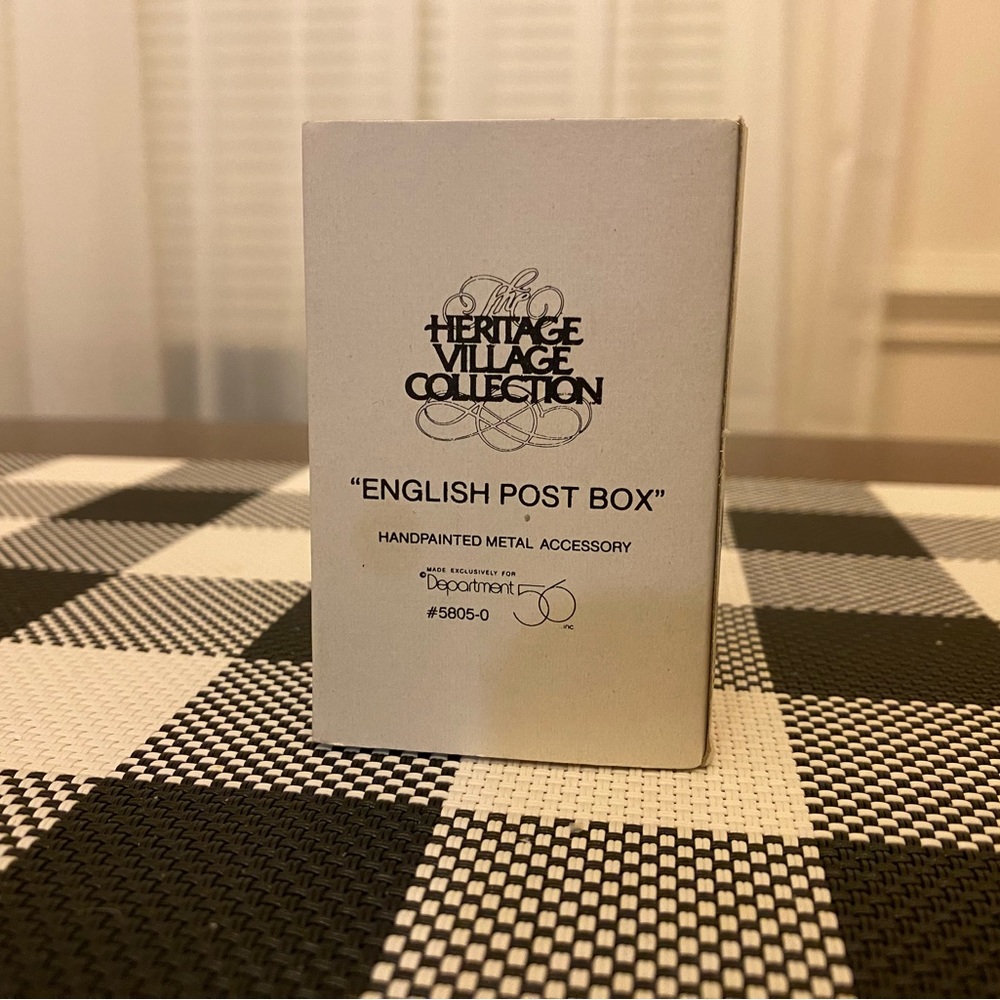 DEPARTMENT 56 ENGLISH POST BOX DICKENS VILLAGE #5805-0